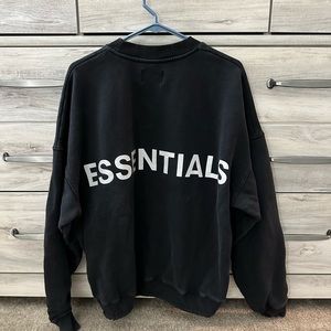 Essentials fear of god crew neck